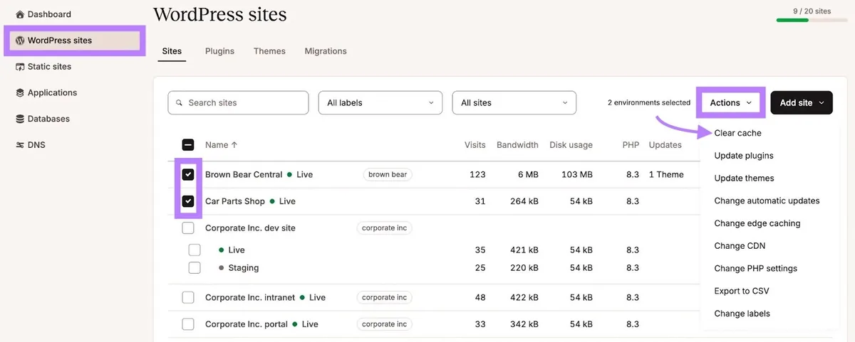 Kinsta 仪表盘，已选中两个 WordPress 站点，点击“Actions”，并从列表中选择“Clear cache”。
