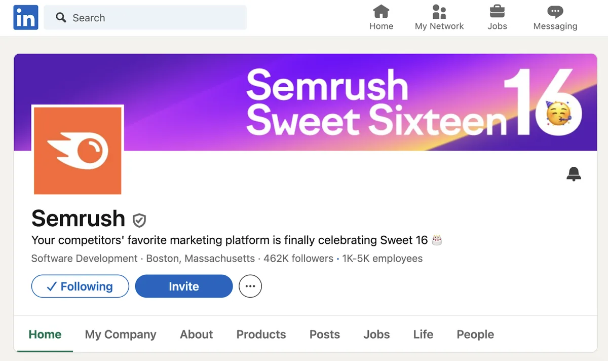 LinkedIn 资料包含简介版块、页头,以及产品、帖子、职位、生活和企业员工的标签页