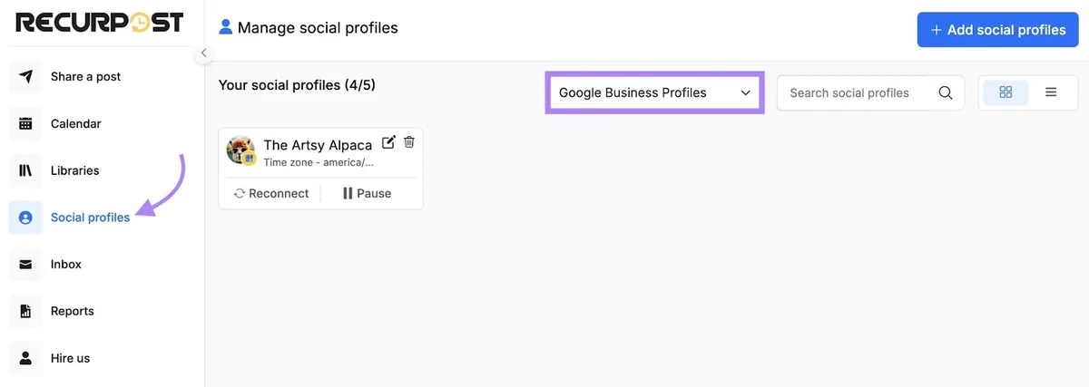 RecurPost 上的“Social profiles”标签页,选中了“Google Business Profiles”。