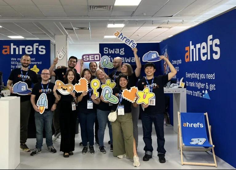 Ahrefs 团队合影