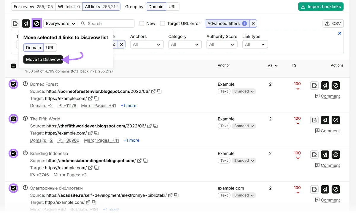 Semrush Backlink Audit 已选中 4 条有害反向链接,突出显示 Move to Disavow 选项