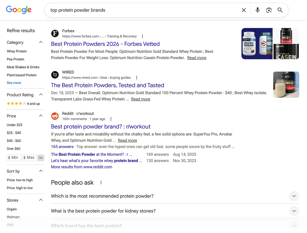 “top protein powder brands”的 Google 搜索结果页面,展示来自 Forbes、WIRED 和 Reddit 的文章。